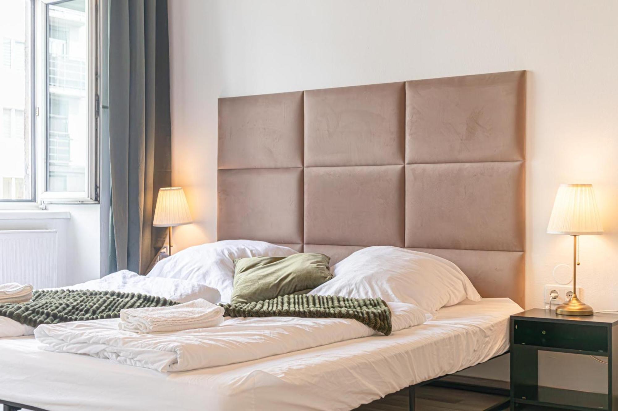 Friendly 2Br Apt-Near U6 Station Am Schoepfwerk Виена Екстериор снимка